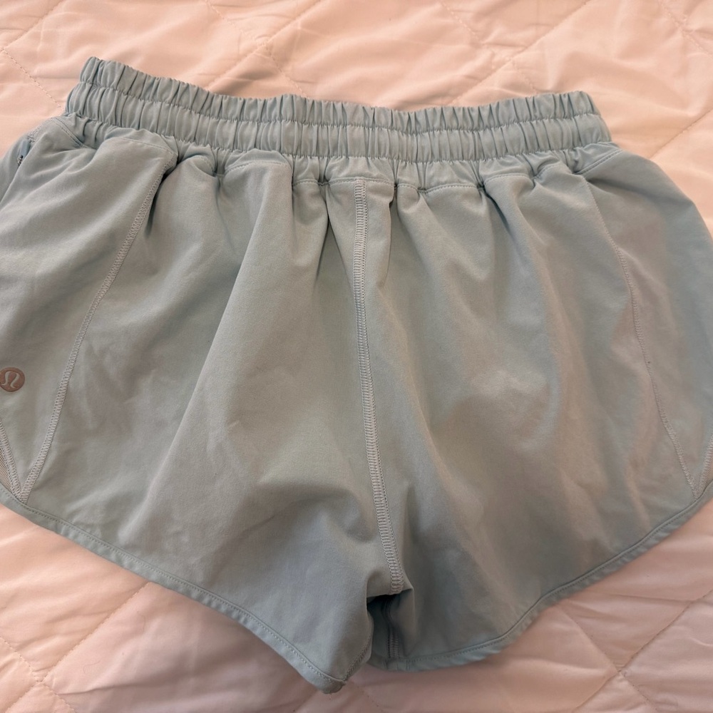 lululemon hotty hot shorts 2.5 inch